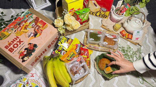 Past Boxes SEPTEMBER Box Moonlit Memories